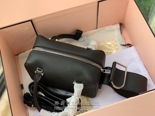 DELVAUX女包 標誌性包款 旋轉拎著提把D扣環 德爾沃女手提包 CL0020 黑銀 Delvaux信封袋  fcs1262